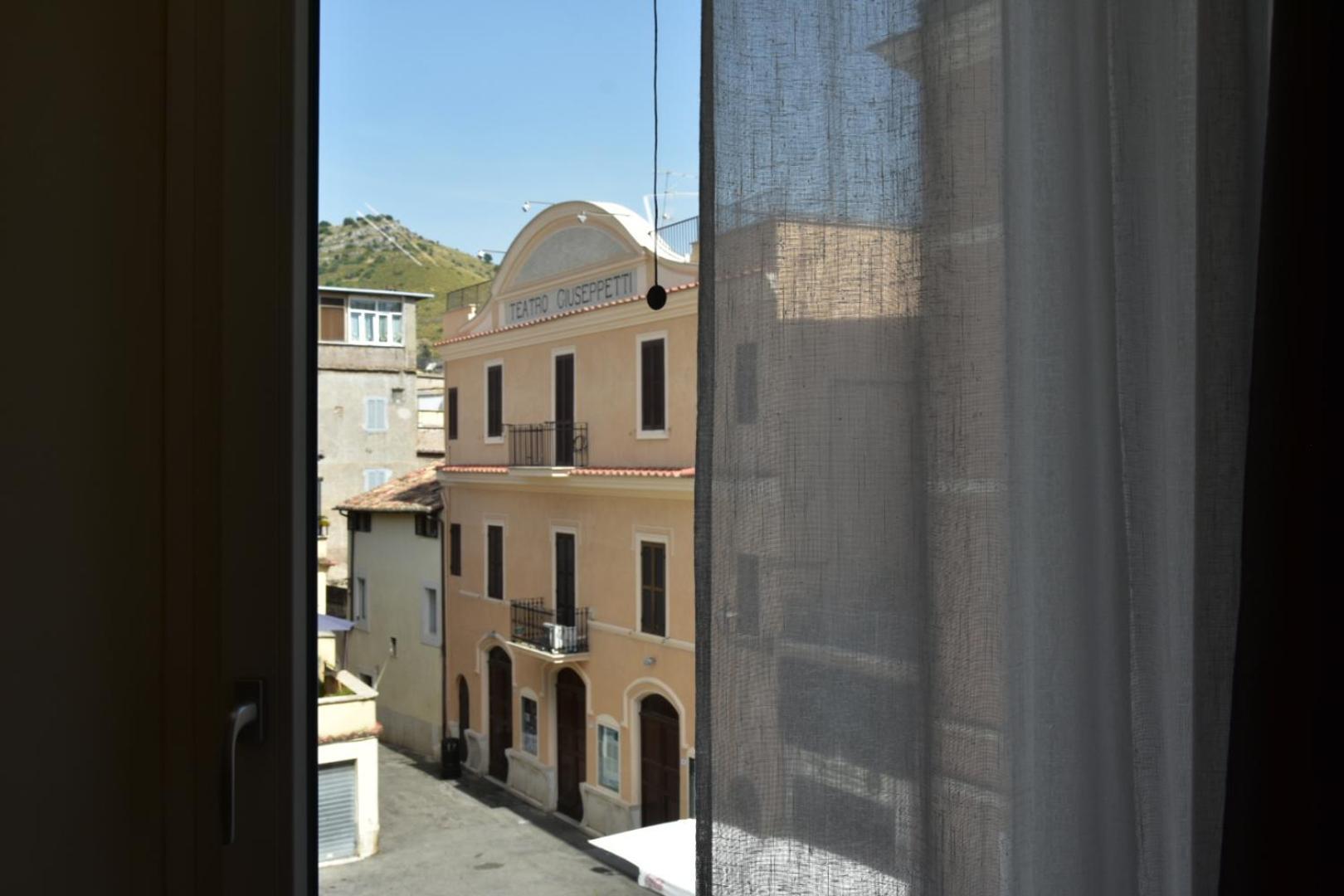 Mom Apartment Rooms&Suites Tivoli Esterno foto