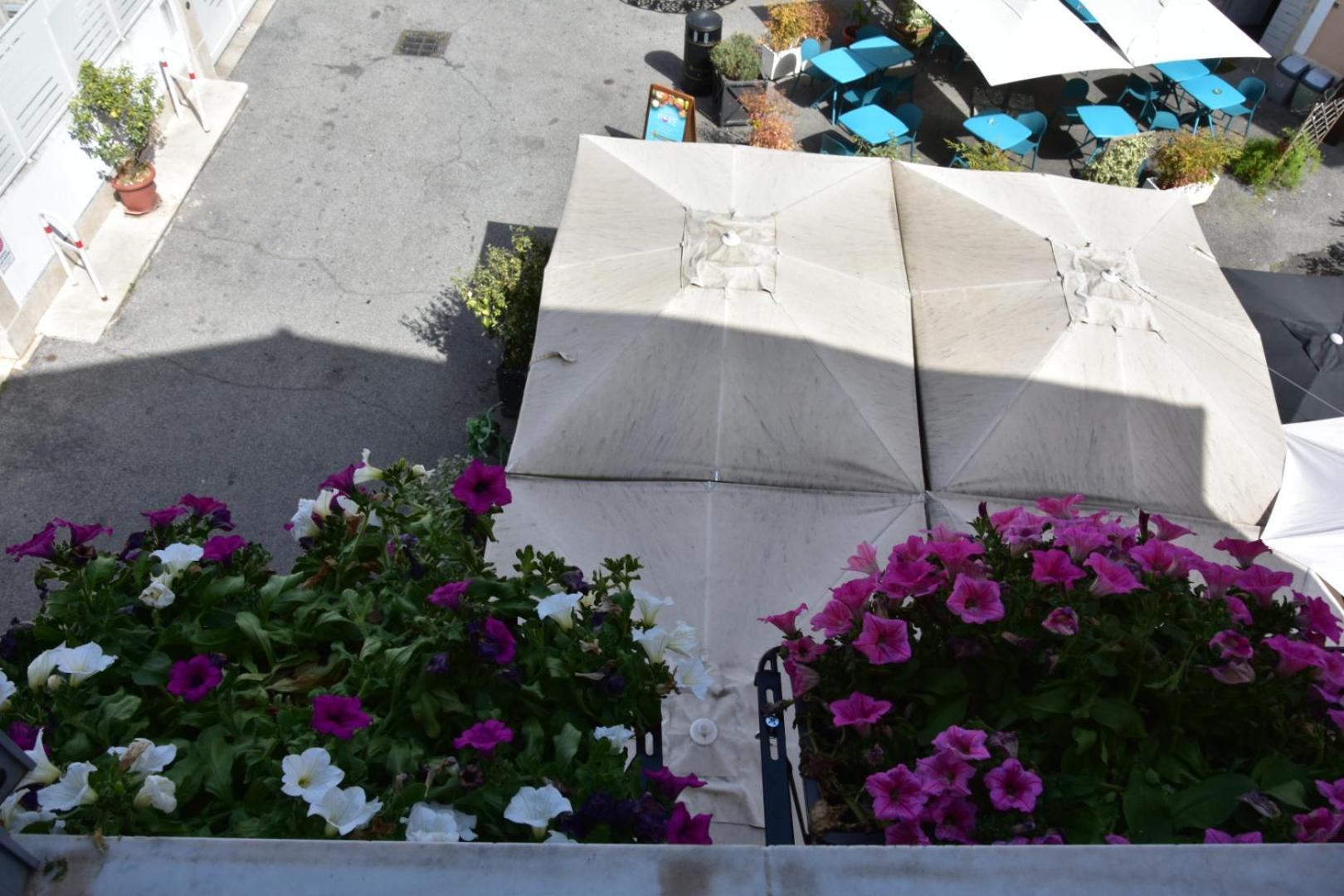 Mom Apartment Rooms&Suites Tivoli Esterno foto
