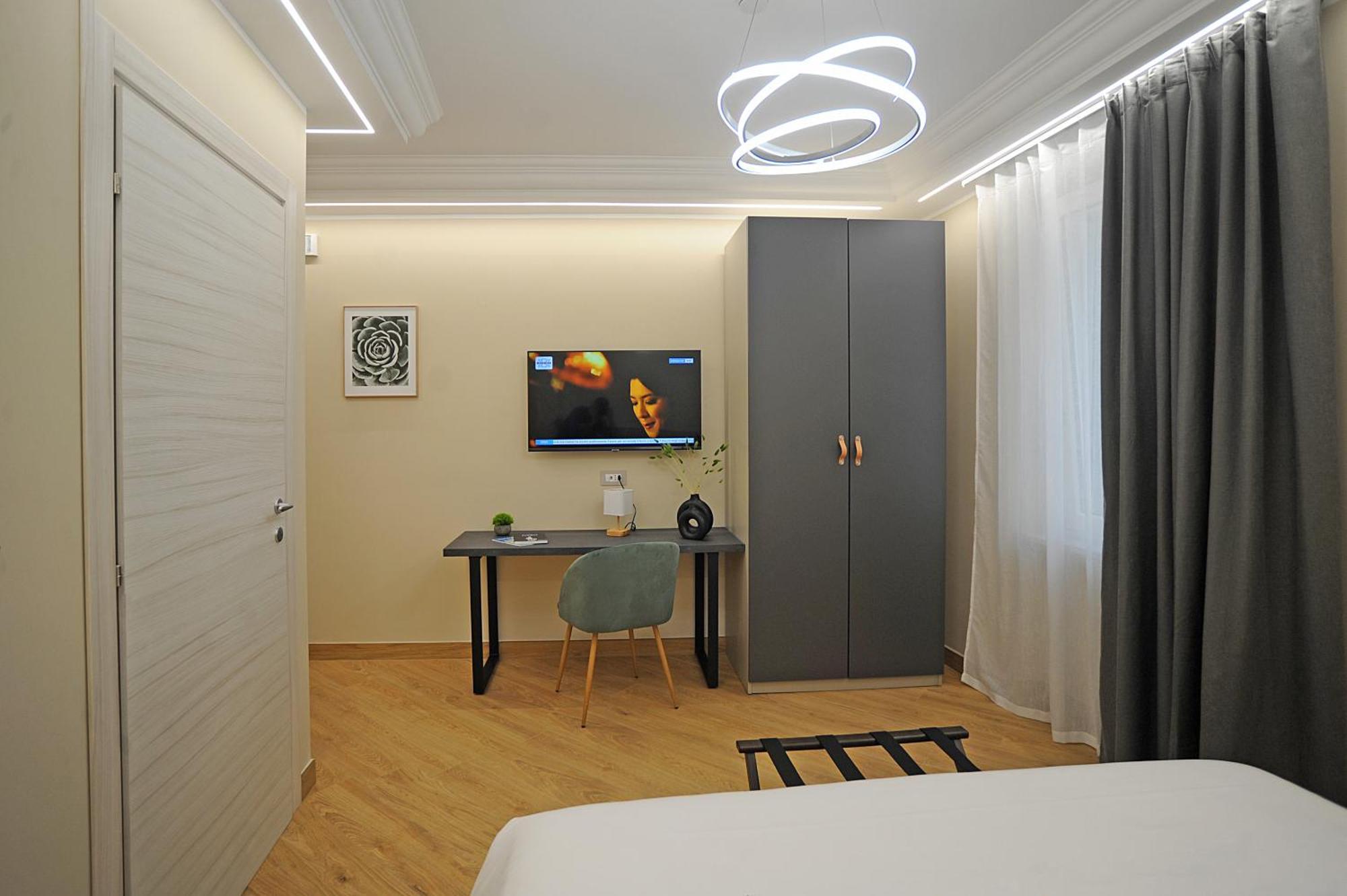 Mom Apartment Rooms&Suites Tivoli Esterno foto