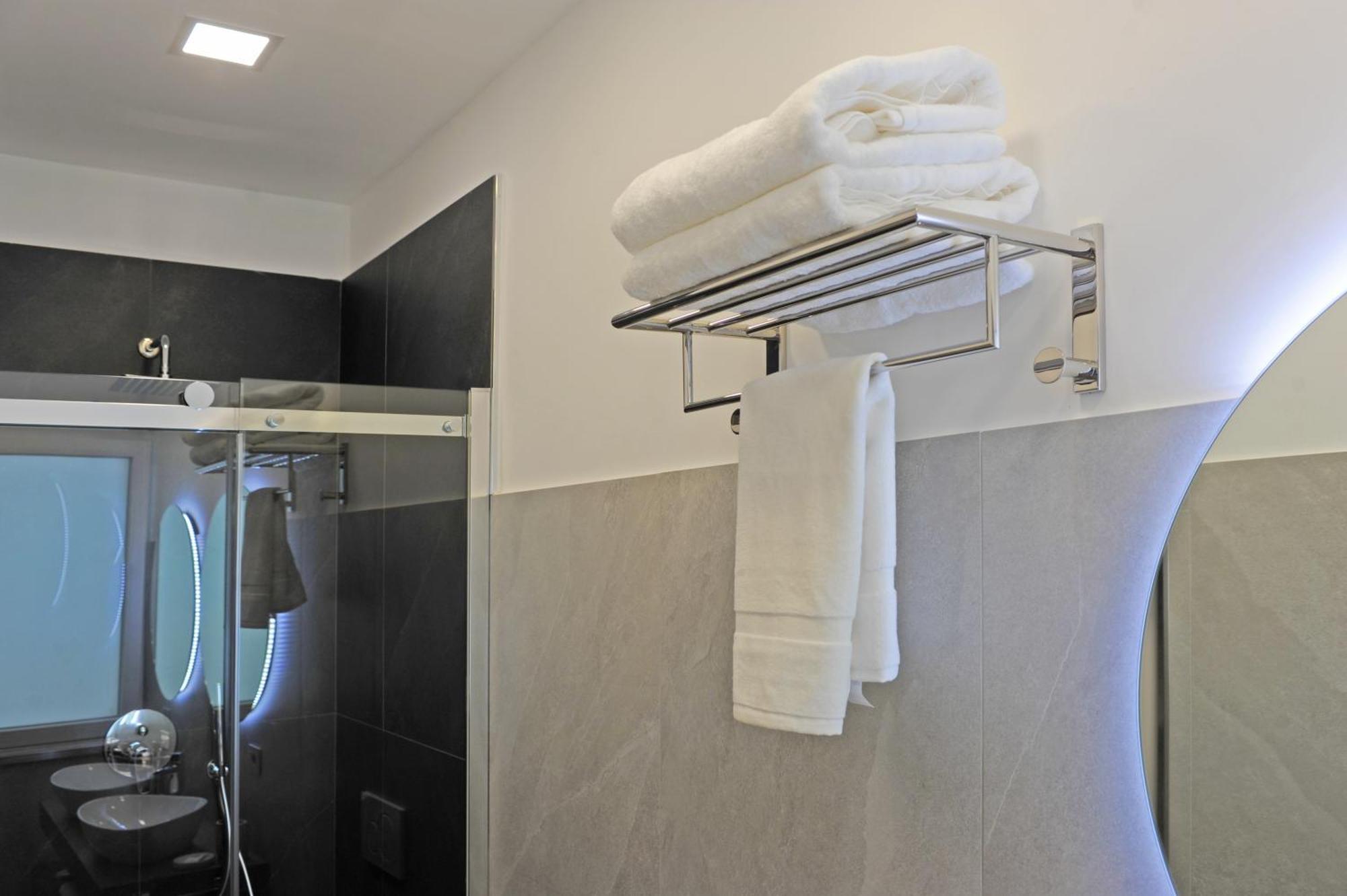 Mom Apartment Rooms&Suites Tivoli Esterno foto