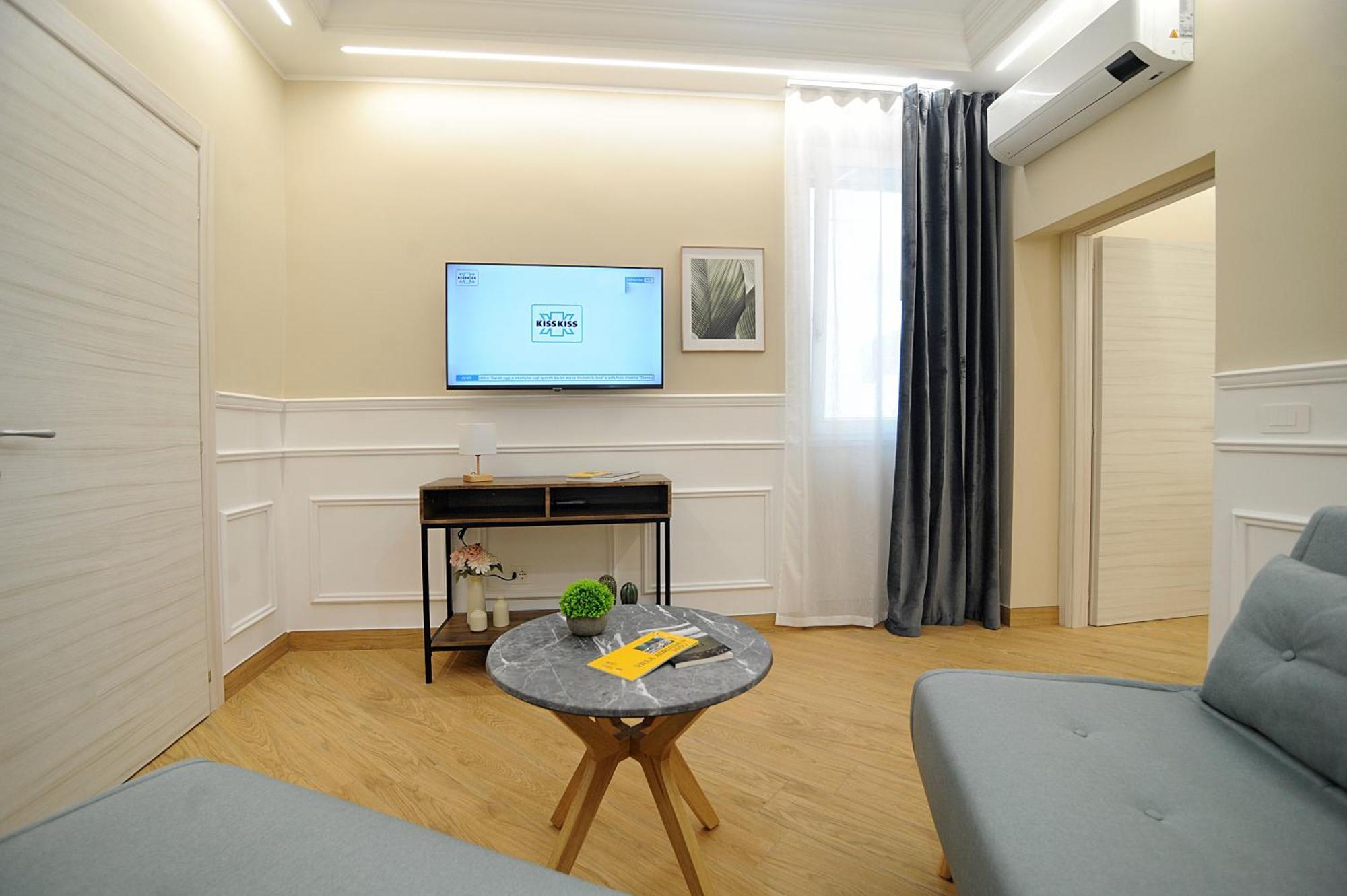 Mom Apartment Rooms&Suites Tivoli Esterno foto