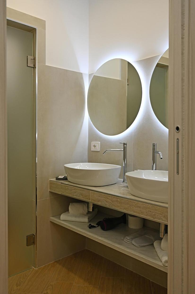 Mom Apartment Rooms&Suites Tivoli Esterno foto
