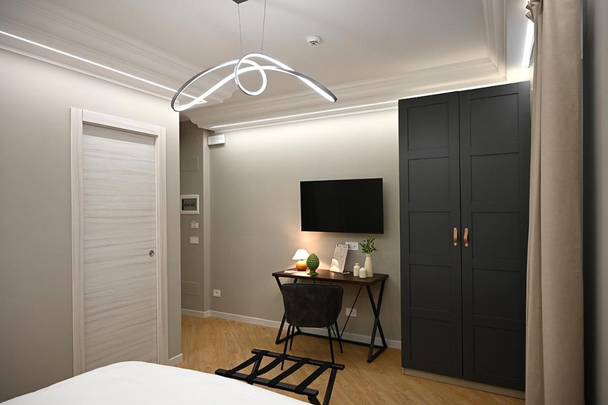 Mom Apartment Rooms&Suites Tivoli Esterno foto