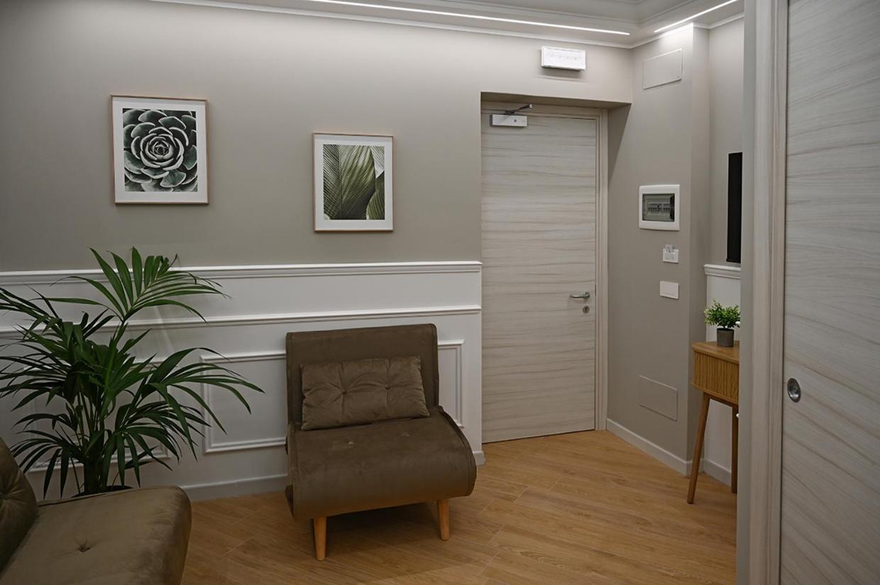 Mom Apartment Rooms&Suites Tivoli Esterno foto